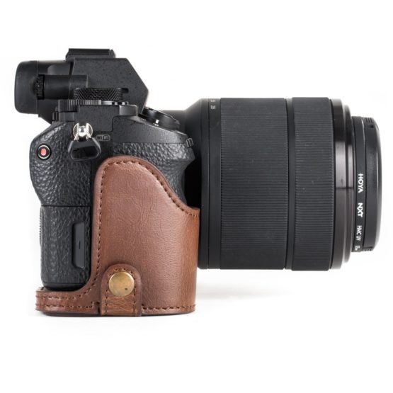 MegaGear Ever Ready Leather Camera Half Case compatible with Sony Alpha A7S II, A7R II, A7 II - Image 2