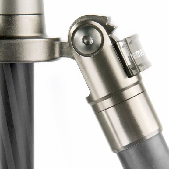 Mantona Titanium Carbon Tripod - Image 3