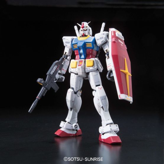 Bandai #01 RX-78-2 Gundam 1/144, Real Grade - Image 2