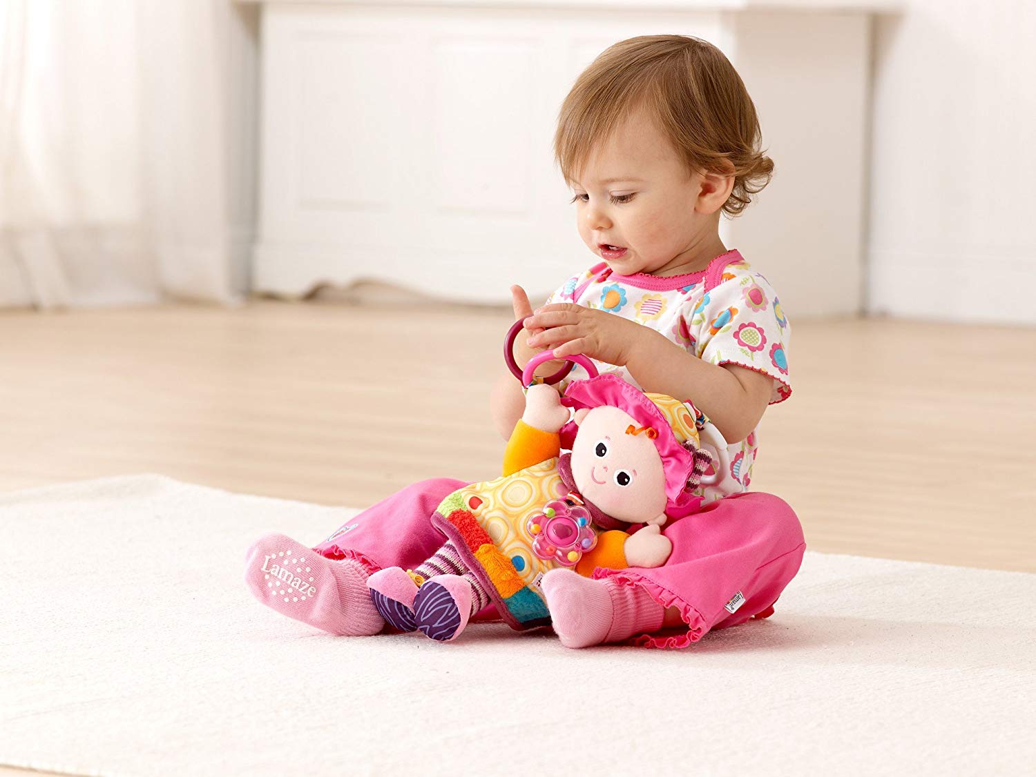 LAMAZE My Friend Emily, Clip on Pram and Pushchair Newborn Baby Toy, Sensory Toy for Babies Boys and Girls from 0 to 6 Months - Image 2