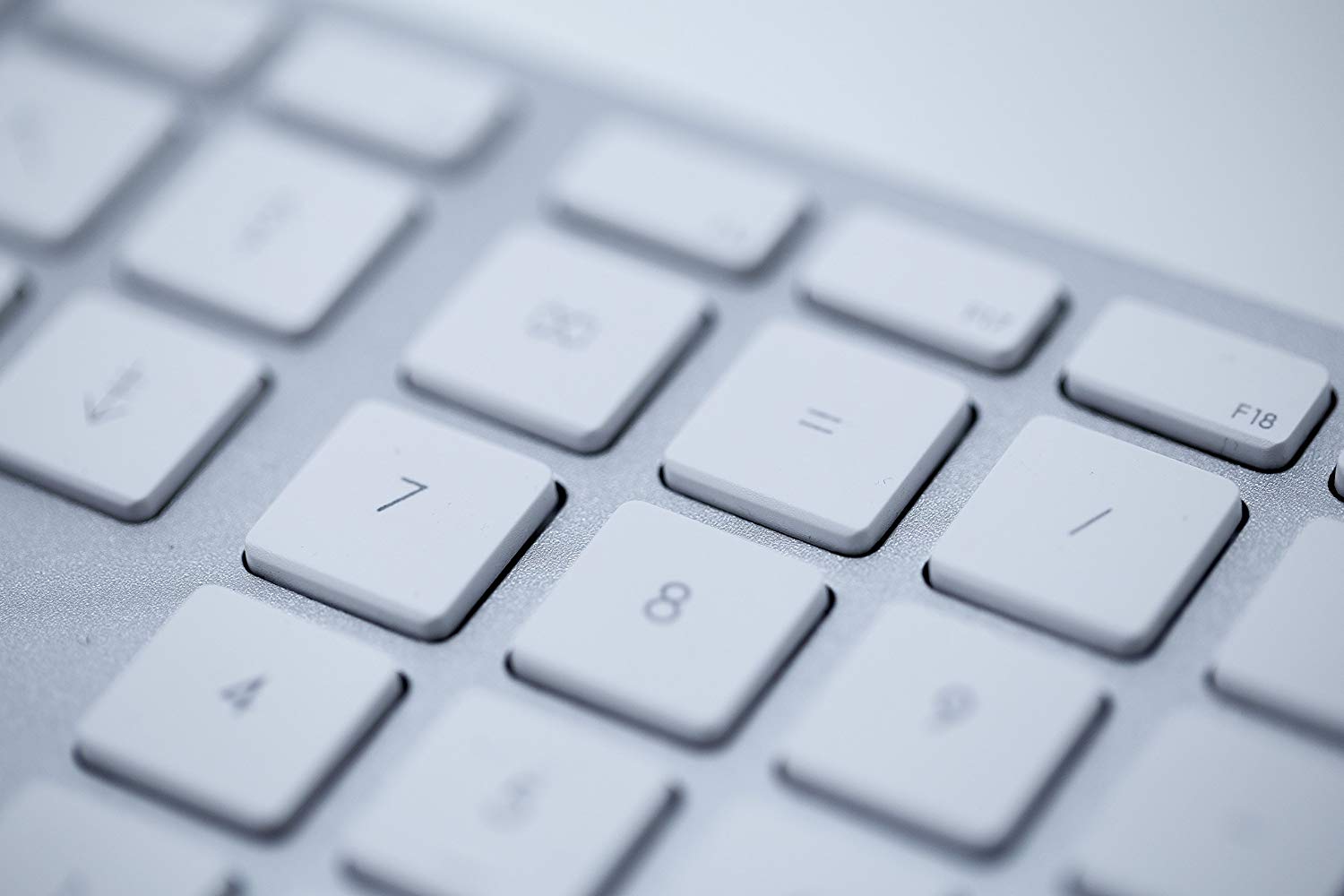 LMP - French Keyboard With Numeric Keypad, Aluminium Top Cover and 2 USB Ports - For MAC, silver, 43x11,5x2,8 - Image 3