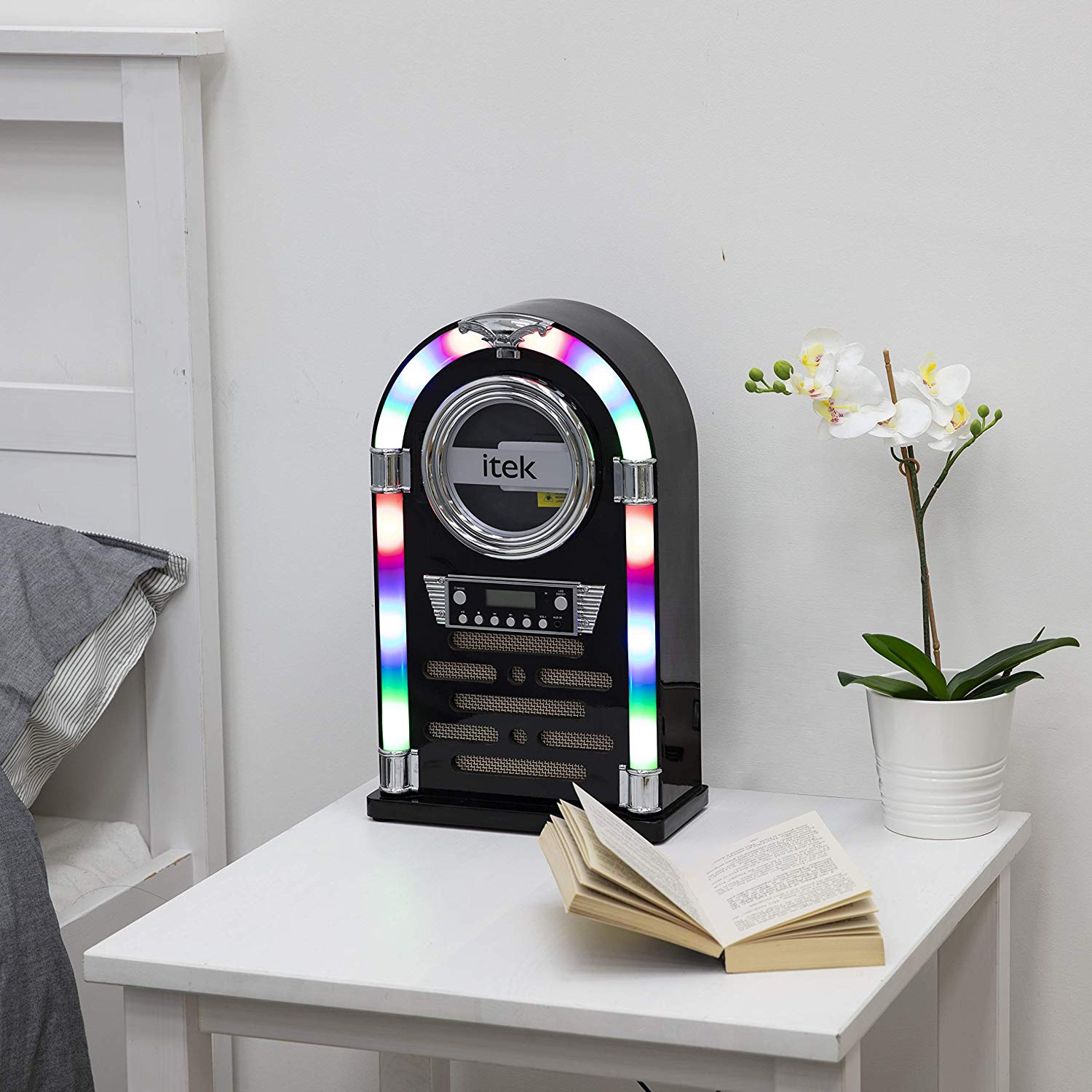 iTek Jukebox with CD Player, FM Radio and Bluetooth Connection, Remote Control Included, Gloss Black - Image 3