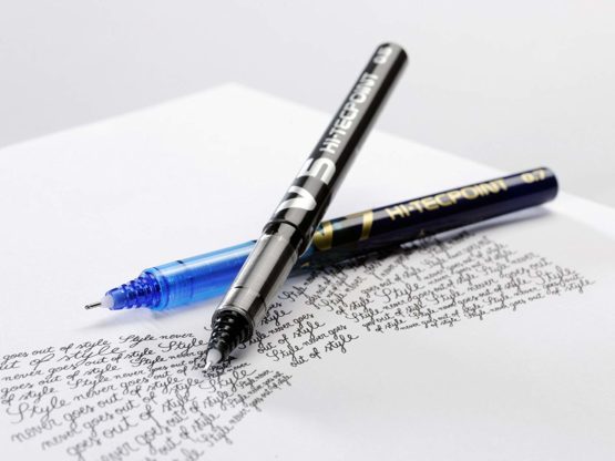 Pilot V7 Hi-Tecpoint Liquid Ink Roller Pen - Blue (Pack of 20) - Image 4