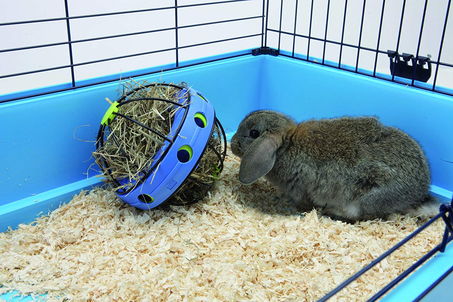 Savic Bunny Toy Feeding Ball 20X20X20Cm(Incl Stand), Blue-black - Image 4