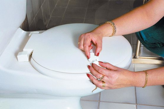 Dreambaby Toilet Lock (White) - Image 4