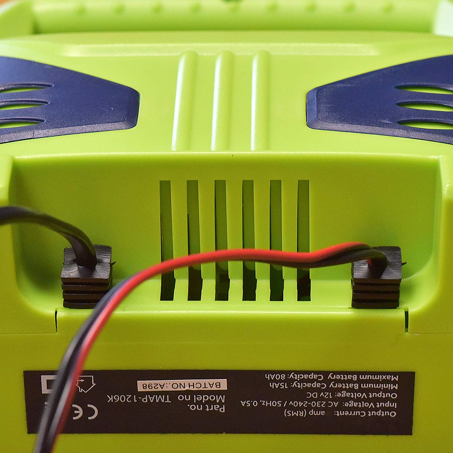 Sakura 4 Amp 12 V Car Battery Charger SS3629 For Vehicles Up To 1.2L / 1200CC - Lead Acid Batteries Capacity 15 Ah To 50 Ah,Black,Green - Image 4