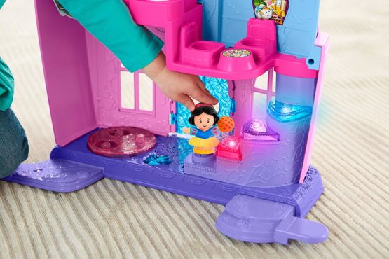Fisher-Price Little People Disney Princess, Snow White & Dopey Figures Toy - Image 2