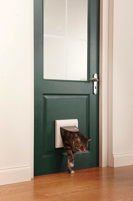PetSafe Staywell 4 Way Locking Classic Cat Flap, Easy Install, Durable, Pet Door for Cats - (Tunnel Included) - Image 3