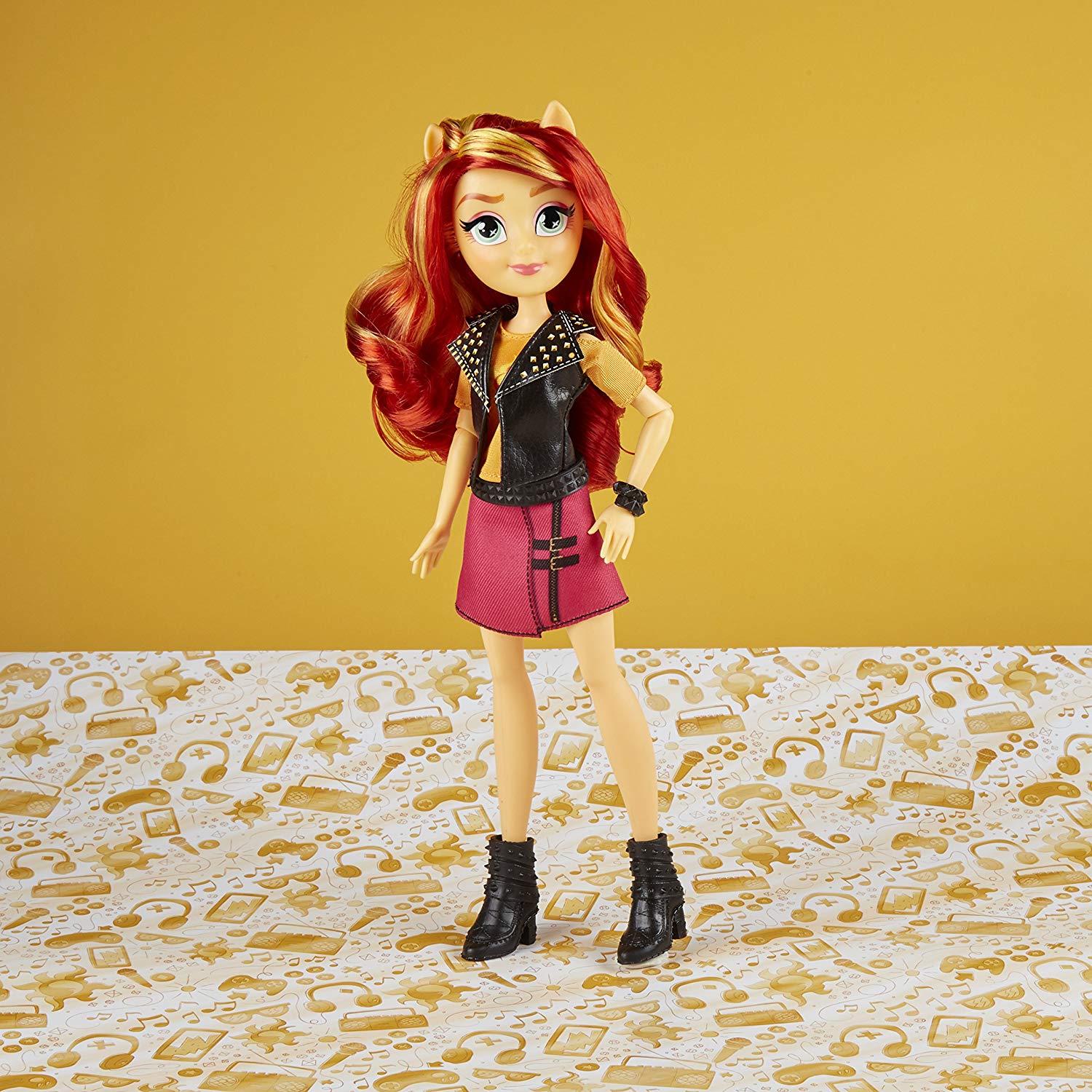 My Little Pony Equestria Girls Sunset Shimmer Classic Style Doll,Multicolor, 11 inches - Image 3