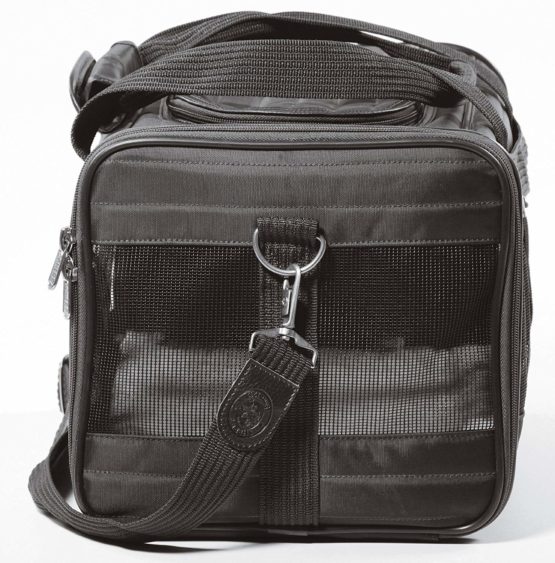 Sherpa Original Deluxe Travel Bag, Medium, Black - Image 4