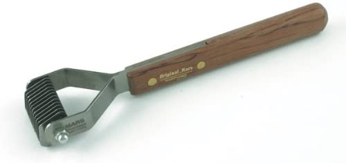 Mars 12-Blade Coat King Rake, Brown
