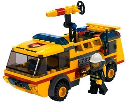 LEGO City 7891 Airport Fire Truck - Image 4