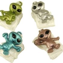Henbrandt Alien parachute man boys party bag toy x 10