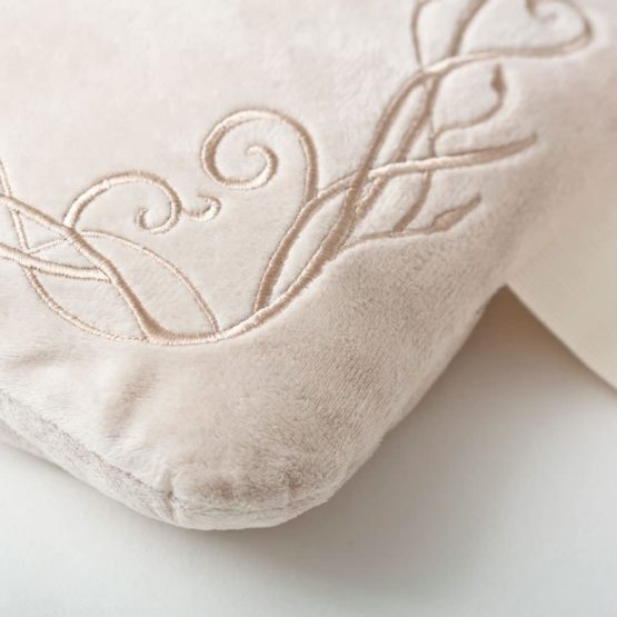Grünspecht 186-10 Grape Seed Warming Cushion for Back and Stomach Floral - Image 4