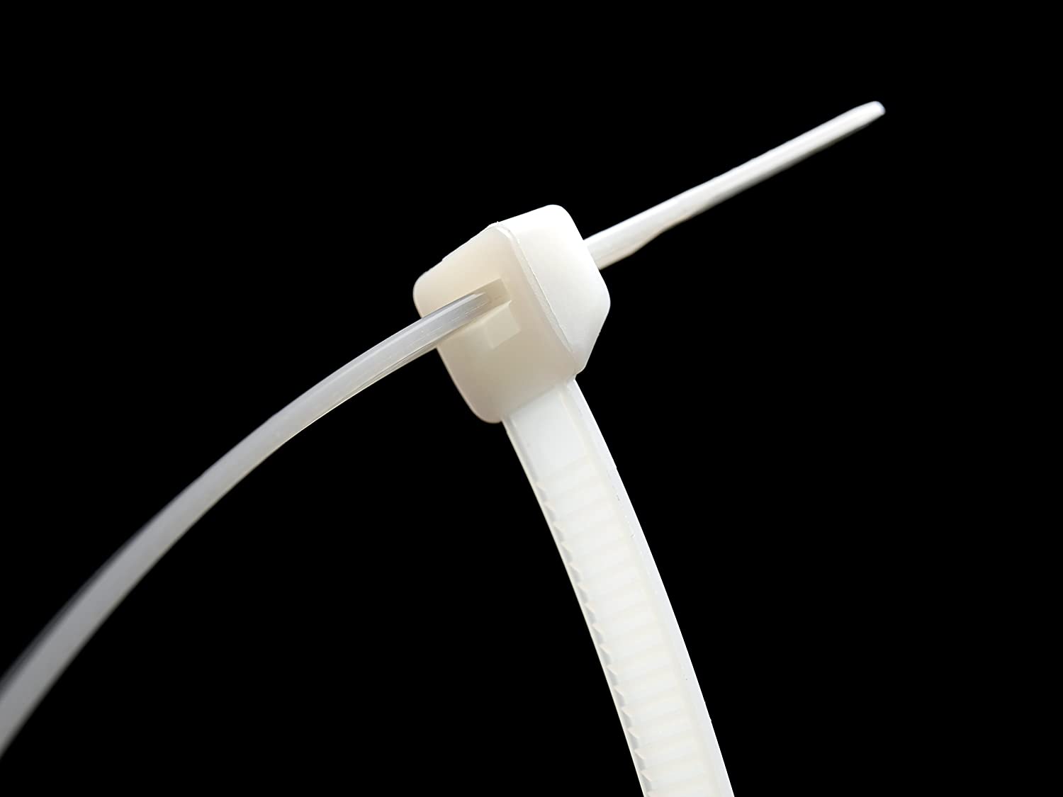 Zip Ties 200mm x 2.5mm White - 8” Premium Neutral Plastic Cable Ties, 200 mm Nylon Natural Tie Wraps, Pack of 100 Pieces by intervisio - Image 2