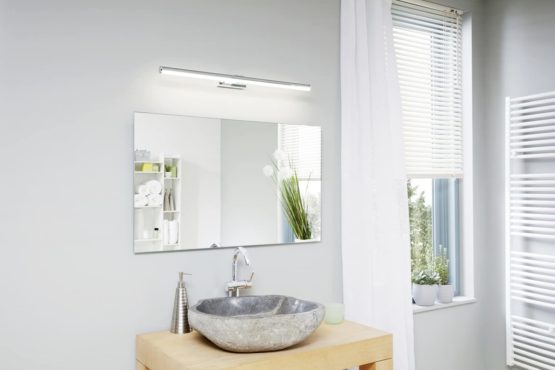 EGLO 97082 VADUMI LED Bathroom Wall Light in chrome - Image 3