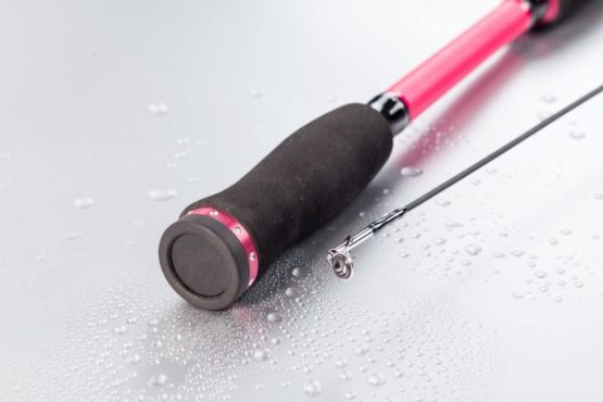 Set: Jenzi Lady Spin Pink 25g 2,40 m Fishing Rod + Reel Cindy FX2500 + Free Bait and Petri Heil. [German Language - Image 3