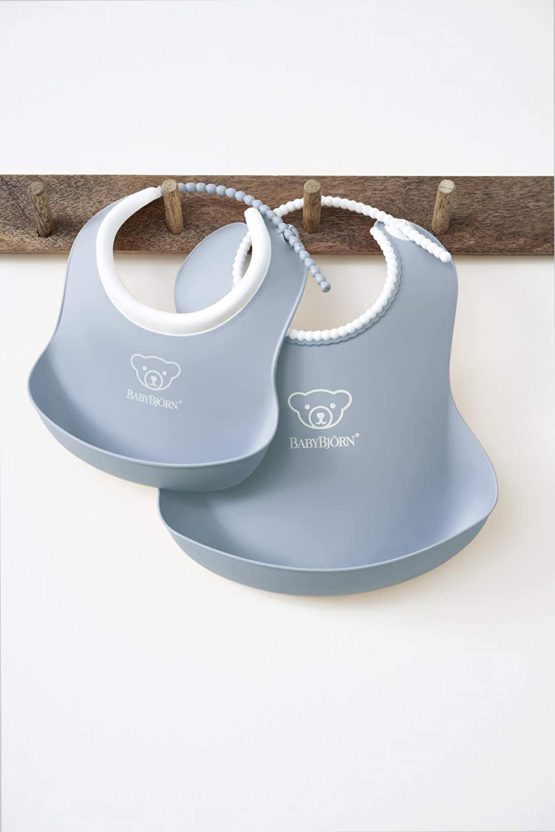 BABYBJÖRN Feeding Bib Set (Baby Bib + Small Baby Bib), Plastic, Powder Blue - Image 4