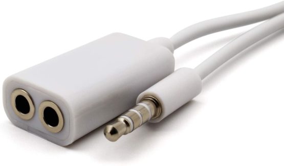 AKORD 3.5 mm Dual Jack Stereo Headphone Adapter for Apple iPhone - White - Image 2