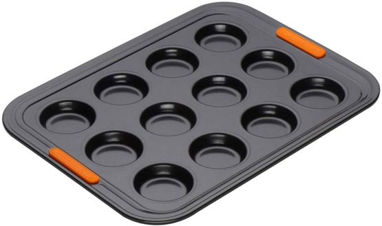 Le Creuset Toughened Non-Stick Bakeware 12 Cup Bun Tray, Black