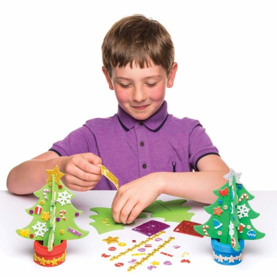 Baker Ross AR802 Felt Christmas Tree Craft Kits for Kids This Festive Season (Pack of 4), Assorted - Image 3