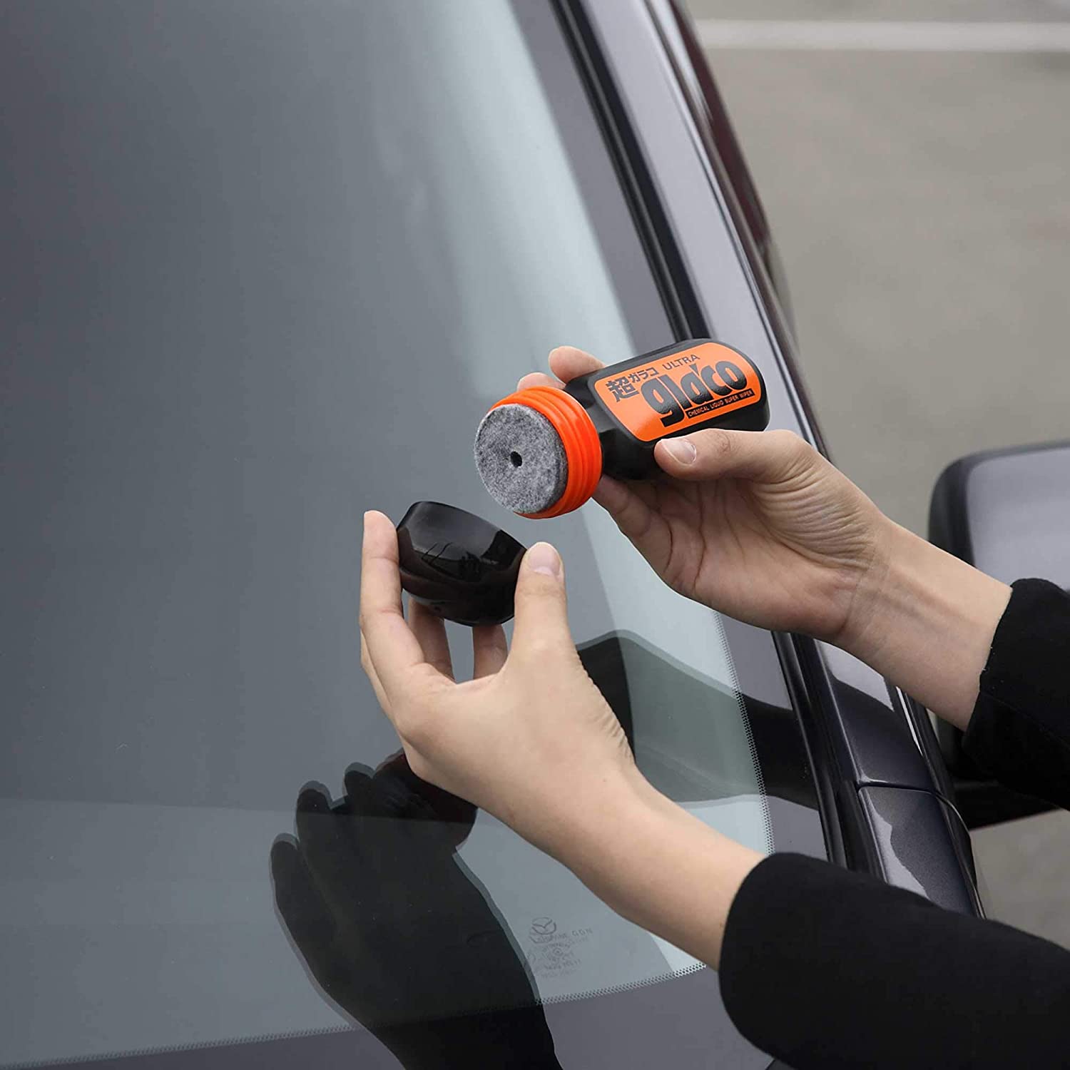 SOFT99 Ultra Glaco 70 ml, Durable Glass Coating for Car, Japanese Hydrophobic Fusso Chemical Liquid Wiper - Image 3