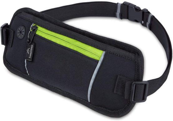 EVEREST FITNESS Running Belt with smartphone and money pocket in black, including reflector strips for increased visibility in the dark - waist bag/hip bag/belly bag