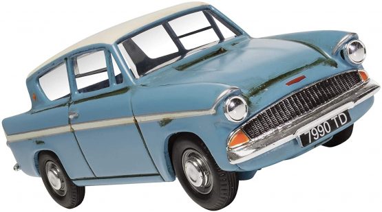Corgi CC99725 Harry Potter Mr Wesley's Enchanted Ford Anglia with Harry and Ron Figures - Image 2