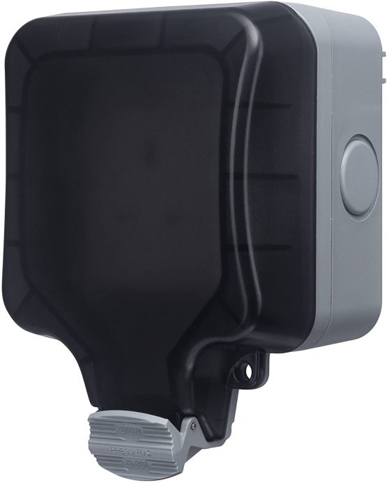 BG Electrical WP21-01 Single Weatherproof Outdoor Switched Power Socket, IP66 Rated, 13 Amp , Grey - Image 4