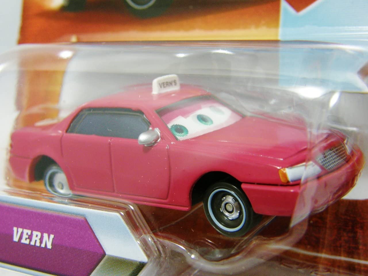 Disney Pixar R6515 Cars Lenticular Eyes #119 Vern 1:55 Diecast Vehicle Car