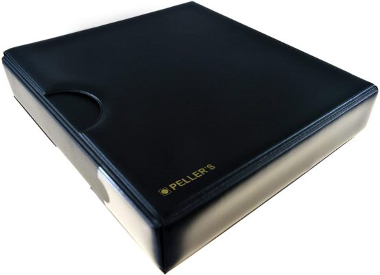 Coin album in slipcase for 275 various size of coins with a diameter up to 1.22" (31mm). 5+5 pages with 20 pockets 1.38" X 1.57" (35mm X 40mm) & 35 pockets 1.06" X 1.06" (27mm X 27mm) on the page & 10 interleaves. Model M. - Image 2