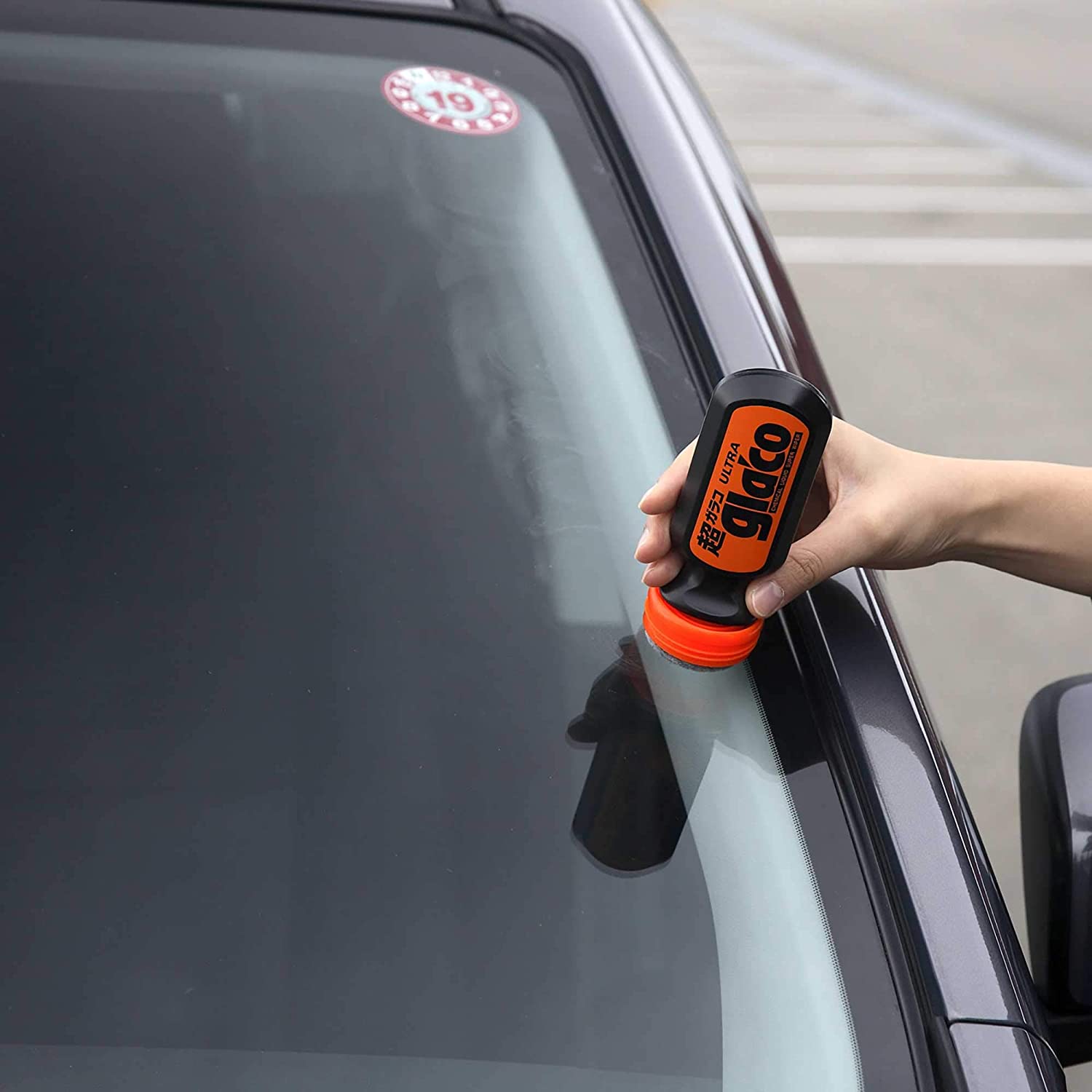 SOFT99 Ultra Glaco 70 ml, Durable Glass Coating for Car, Japanese Hydrophobic Fusso Chemical Liquid Wiper - Image 4