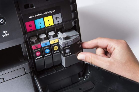 Brother LC-3219XLM Inkjet Cartridge, Magenta, Single Pack, Super High Yield, Includes 1 x Inkjet Cartridge, Brother Genuine Supplies - Image 3