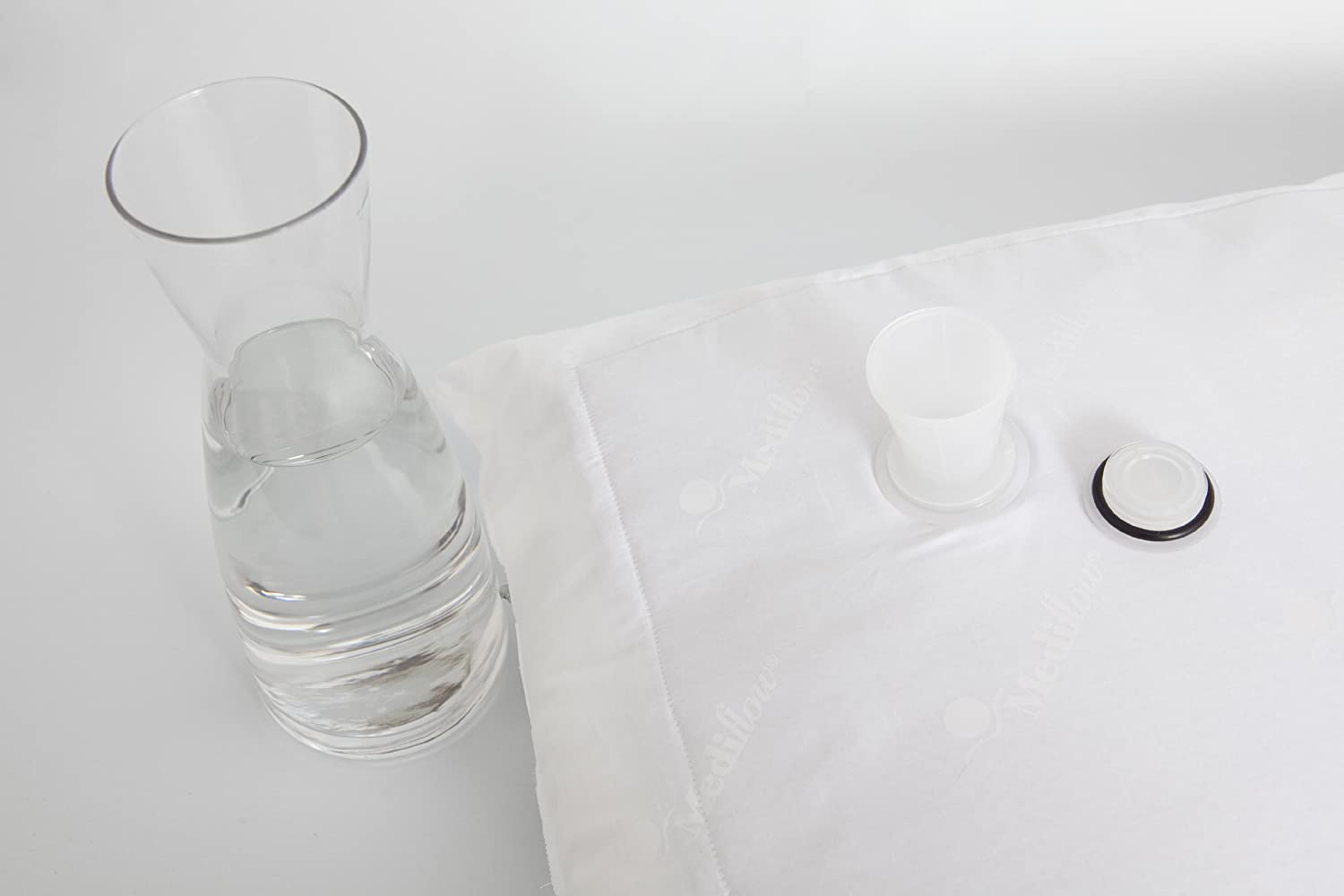 Mediflow - Water Pillow Travel Size, White - Image 4