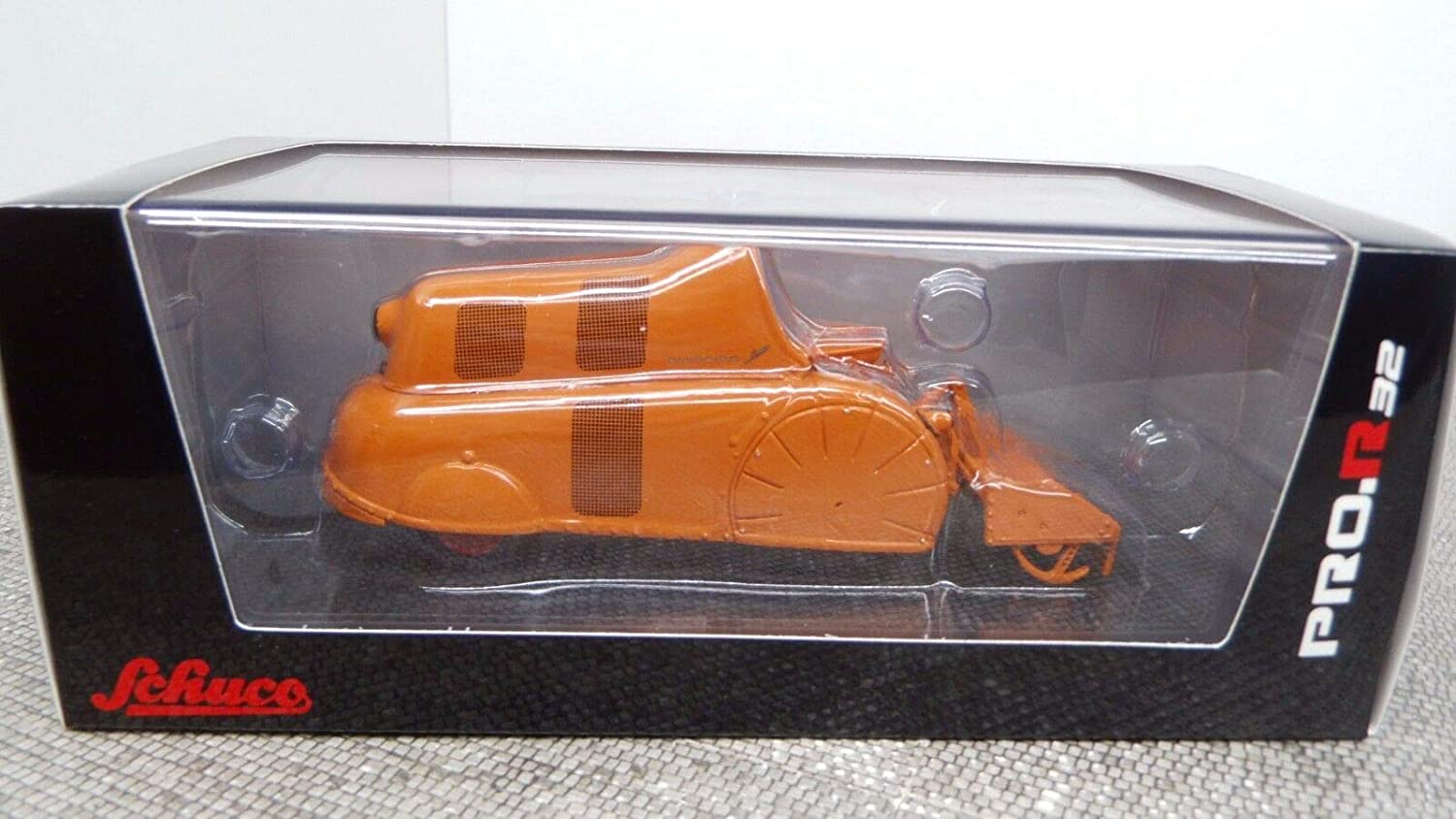 Schuco 450896900 Coffee plantations Hauler, Orange, standard size - Image 3