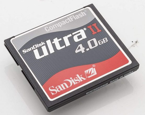 Sandisk SDCFH-004G-U46 4GB Class 4 CompactFlash Memory - Flash Memory (4GB, CompactFlash, Class 4, 30MB/s, 30MB/s)