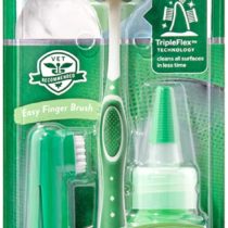 Fresh Breath by TropiClean Oral Care Kit for Dogs - Removes Plaque & Tartar - Includes TripleFlex Toothbrush, Finger Brush & Brushing Gel - 59 ml