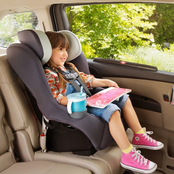 Brica by Munchkin Smart Car Window Sun Safety Shade,  Provides Maximum UVA UVB Protection, Automatically Rolls up and Down with Car Window - Image 4