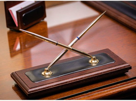 Dacasso Walnut & Leather Pen Stand, Wood, Walnut and Black Leather, 23.5 x 10.79 x 22.86 cm - Image 3