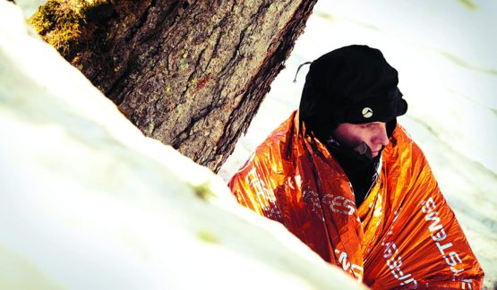 Lifesystems Emergency Silver Foil Thermal Blanket For Hiking, Mountaineering And Outdoor Survival - Image 3