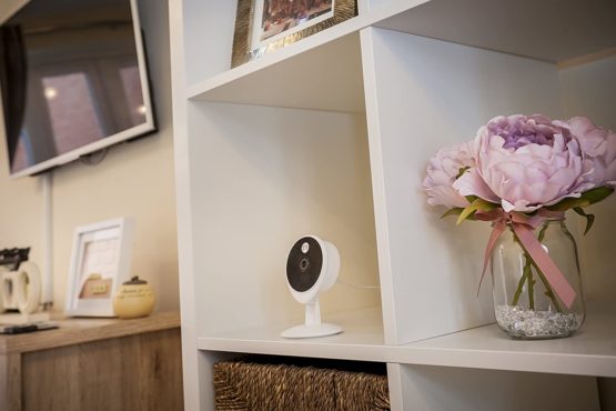 Yale Smart Living WIPC-301W Home View IP Security Camera - White - Image 4