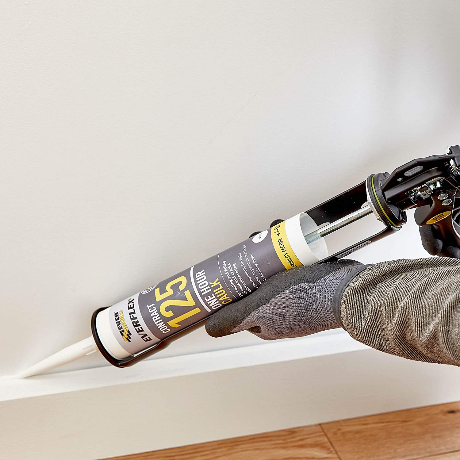 Everbuild Everflex 125 One Hour Caulk, Magnolia, 300ml - Image 4