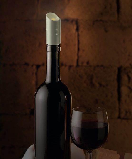 Fred WAX & WINE Flickering LED Wine Stopper - Image 2