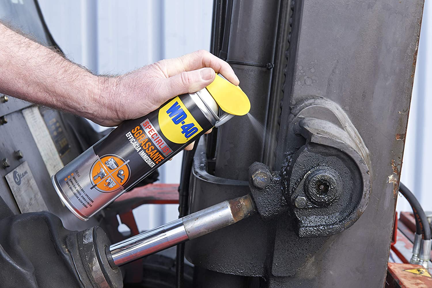 WD-40 Specialist Immediate Effect Degreaser Spray with Dual Position System, 500 ml - Image 4