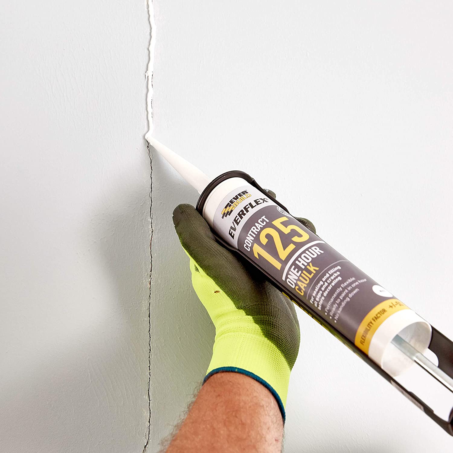 Everbuild Everflex 125 One Hour Caulk, Magnolia, 300ml - Image 2