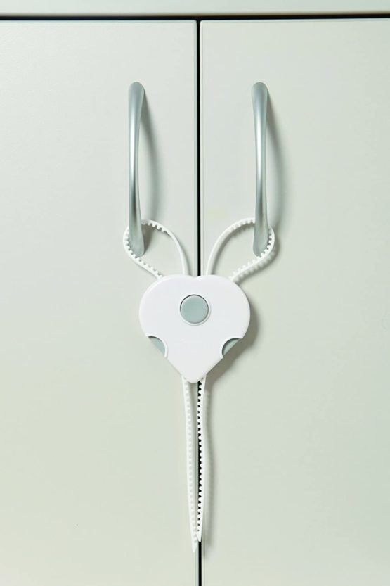 Dreambaby Cabinet Flexi-locks (Pack Of 2, White) - Image 4