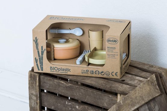 Dantoy Bio-Toy Pretend Play Dinner Set 22 Pieces, Eco-conscious Toys made from Sugarcane - Image 3