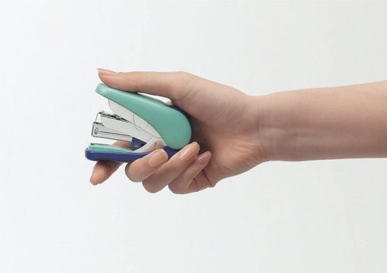 PLUS Japan, Flat Clinch Power Assist Stapler Mini in Red, 1 Piece Pack (1x 1 Flat Clinch) - Image 2