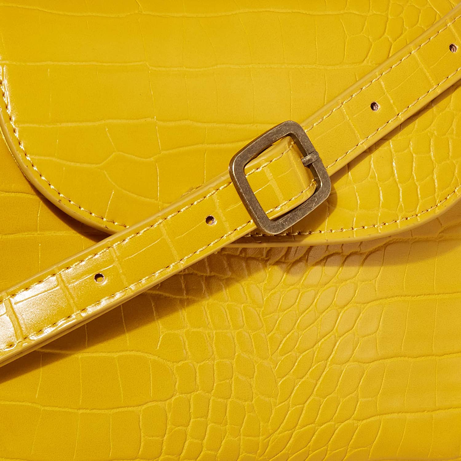 Amazon Brand Women’s Diana Top Handle Crossbody Bag by The Drop