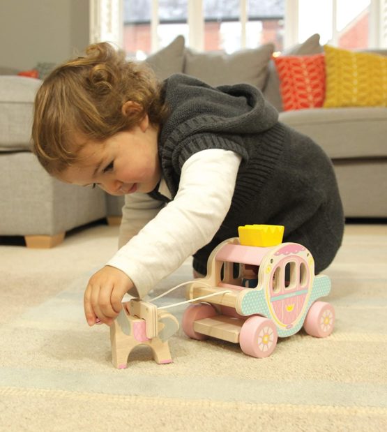 Indigo Jamm Princess Polly Carriage, Classic Wooden Toy Playset with Removable Roof and Passengers - Image 4